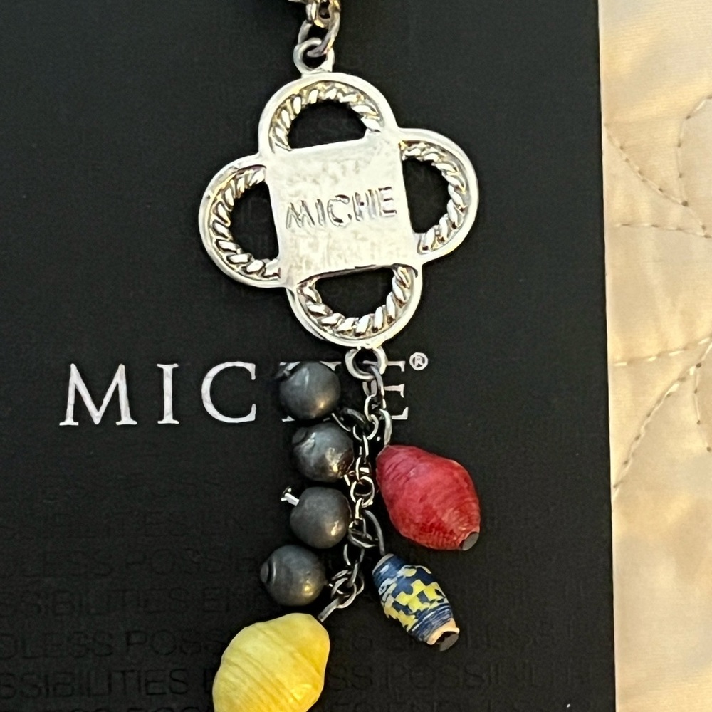 (2) MICHE Interchangeable Magnetic Pendant Charm Attachments (for Rope Chain) - Picture 6 of 8